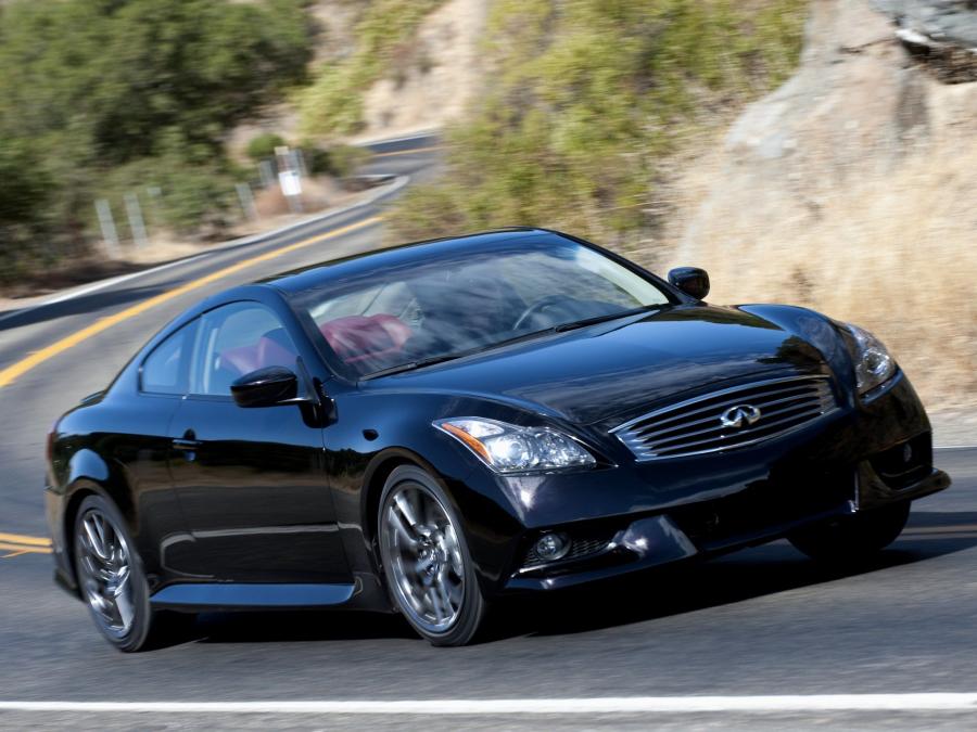  Infiniti G37 IPL Coupe 2010 года  (фото 10 из 13)